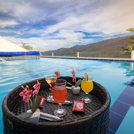 Ate 8 Hospedes, Linda Vista, Piscina, Salao De Jogos E Brinquedoteca Ouro Preto  Exterior photo
